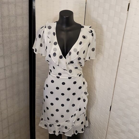 BRAND NEW KARL LAGERFELD PARIS WOMEN'S FAUX WRAP RUFFLE CHIFFON DRESS - Picture 13 of 16